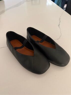 Toddler Girls Classic Black Slip-On Ballet Flats